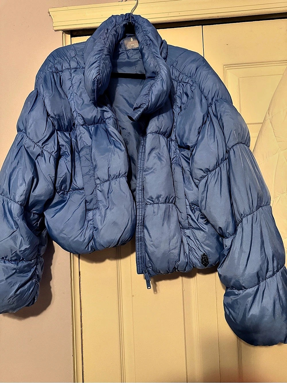 NWOT medium FP Movement by Free People In A Bubble Puffer Jacket Blue